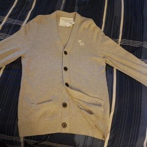 Abercrombie Fitch  (New York) cardigan sweater New